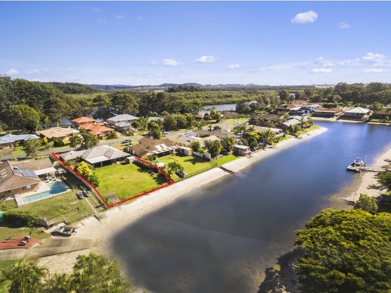 33 Plover Place, Tweed Heads West NSW 2485