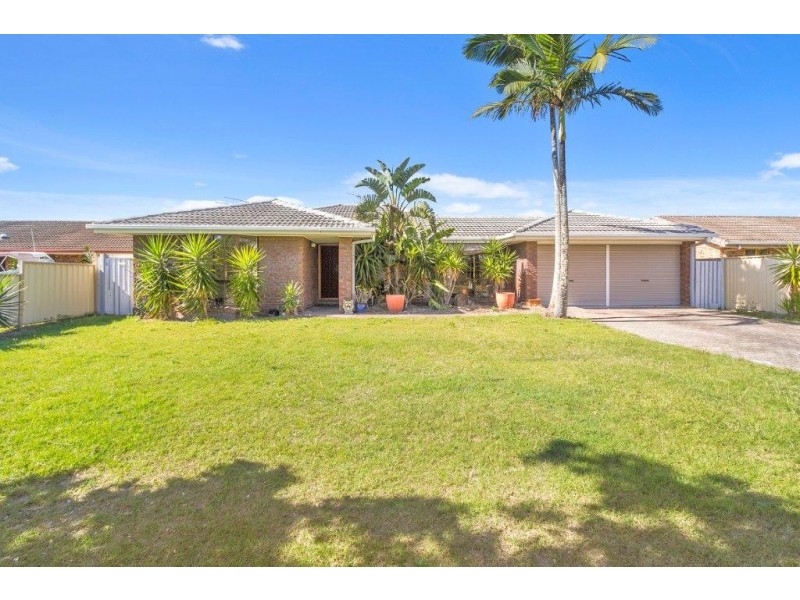 33 Plover Place, Tweed Heads West NSW 2485
