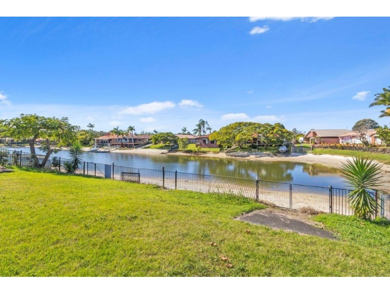 33 Plover Place, Tweed Heads West NSW 2485
