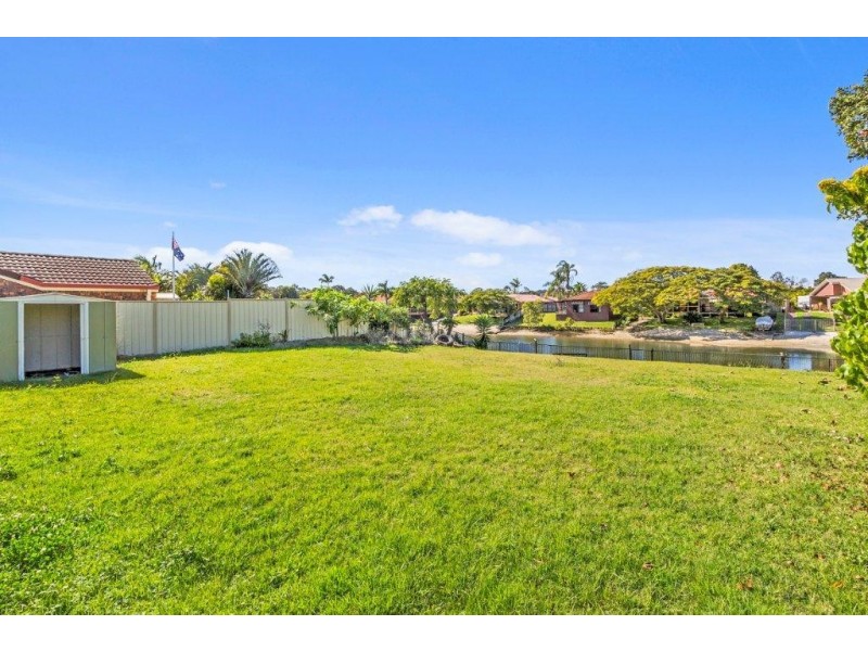33 Plover Place, Tweed Heads West NSW 2485