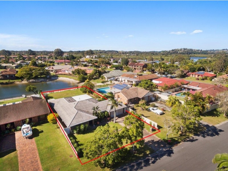 33 Plover Place, Tweed Heads West NSW 2485