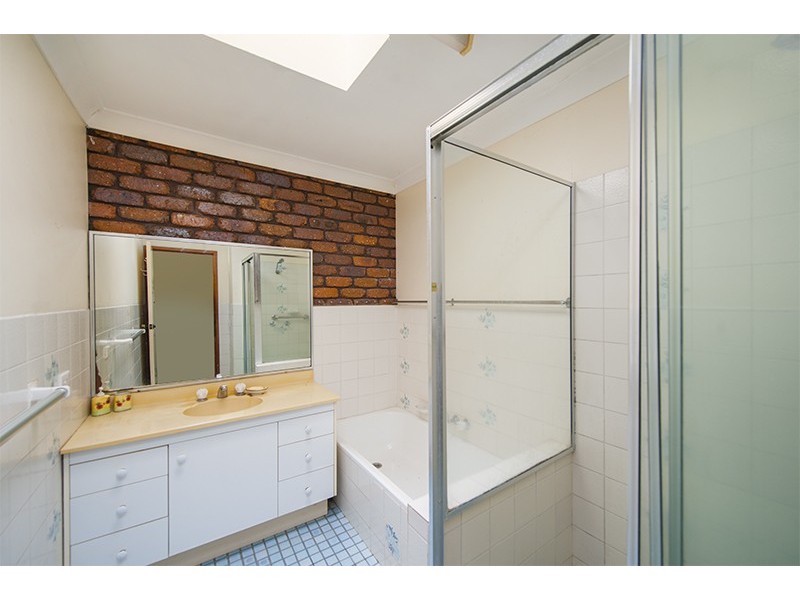 1/109 Sunset Bvd, Tweed Heads West NSW 2485