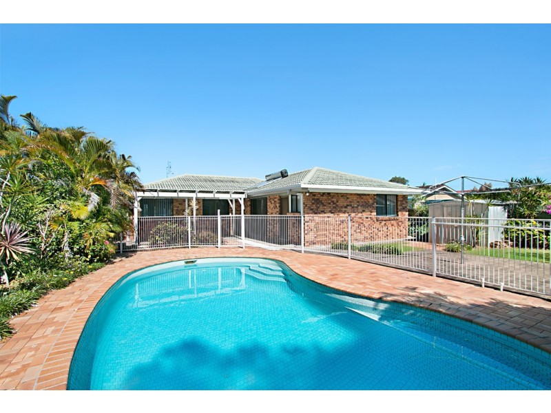 5 Seafarer Place, Banora Point NSW 2486