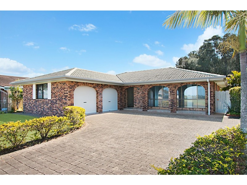 5 Seafarer Place, Banora Point NSW 2486