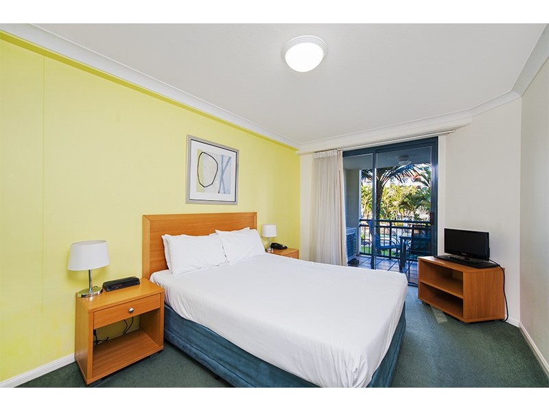211-213/99 Griffith St, Coolangatta QLD 4225