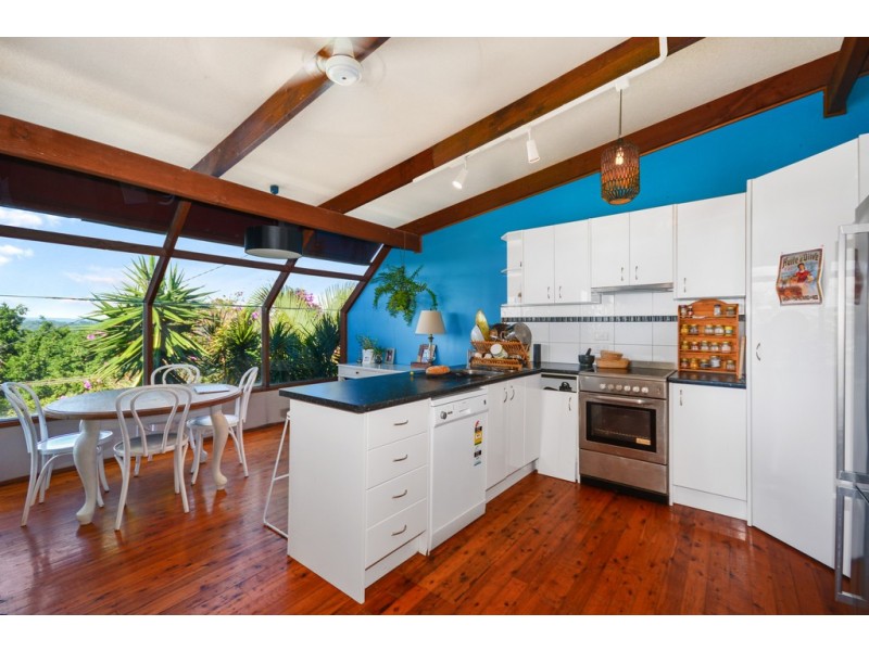 6 Broadwater Esplanade, Bilambil Heights NSW 2486