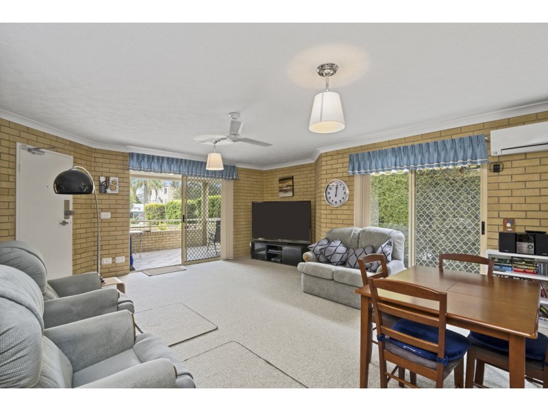 1/72 Stapylton Street, Coolangatta QLD 4225