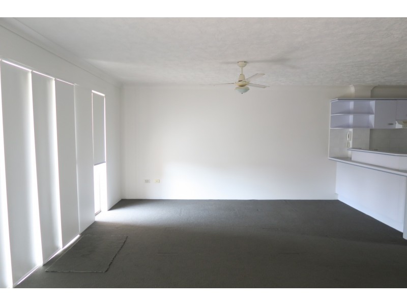 25/9 Ocean Street, Kirra QLD 4225