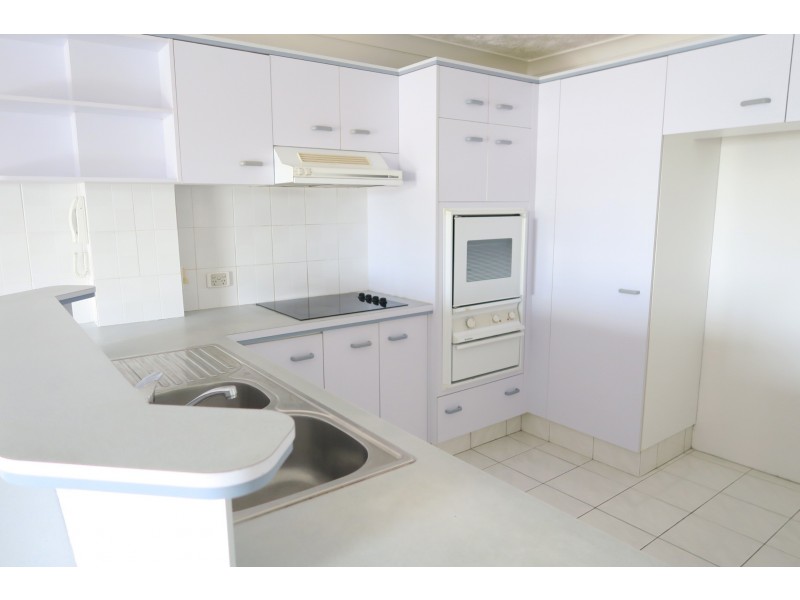 25/9 Ocean Street, Kirra QLD 4225