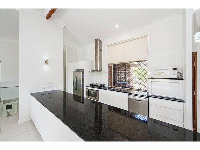 16 Bosun Blvd, Banora Point NSW 2486