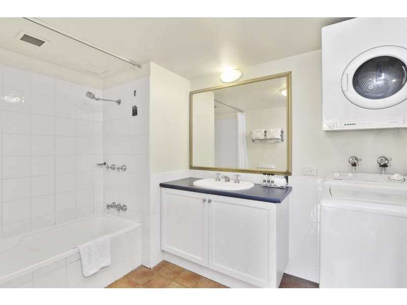 329/99 Griffith St, Coolangatta QLD 4225