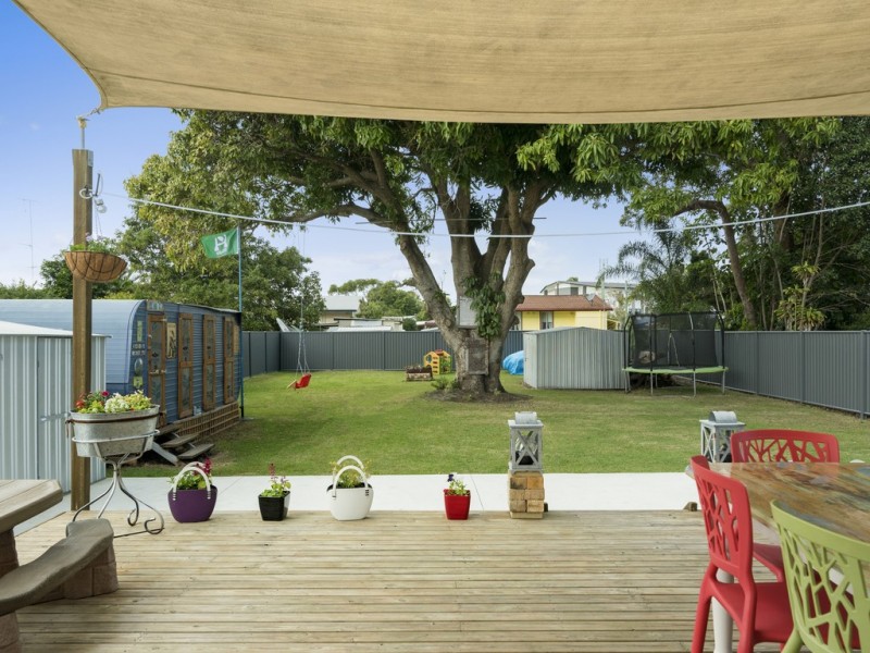 16 Dry Dock Road, Tweed Heads South NSW 2486