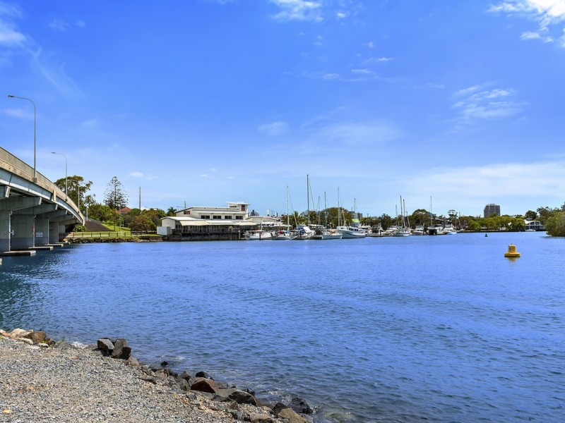 16 Dry Dock Road, Tweed Heads South NSW 2486