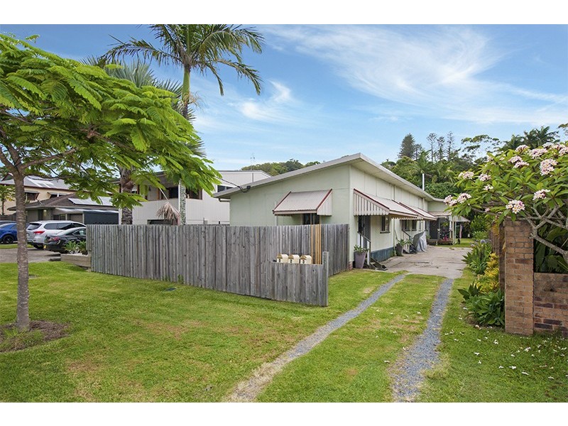 75 Dutton St, Coolangatta QLD 4225