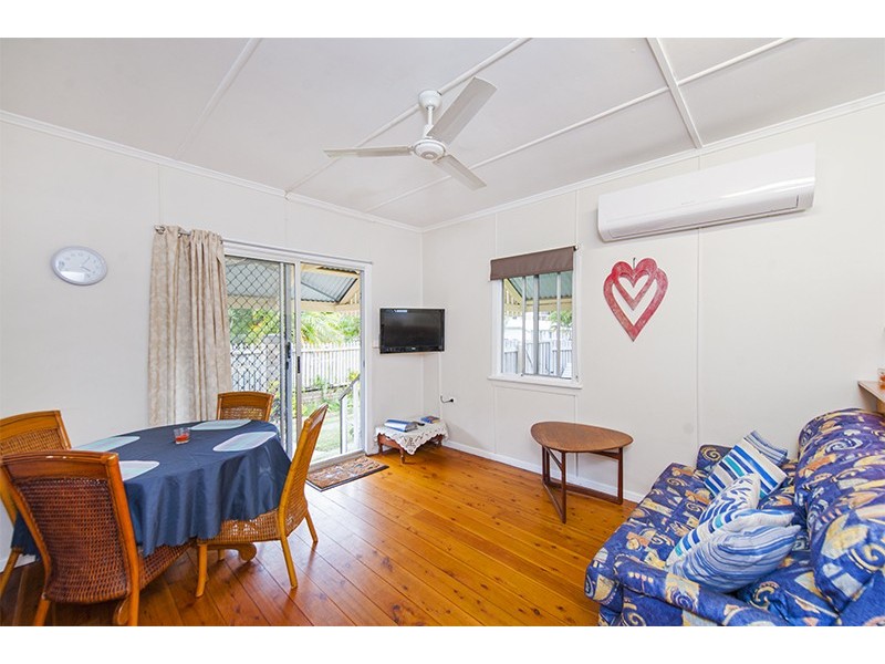 75 Dutton St, Coolangatta QLD 4225