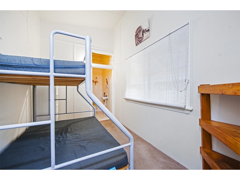 75 Dutton St, Coolangatta QLD 4225