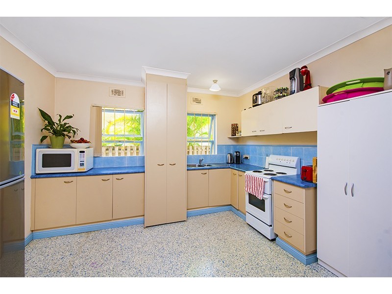 1/64 Stapylton Street, Coolangatta QLD 4225