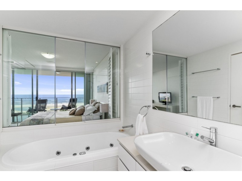 606/2 Creek Street, Coolangatta QLD 4225