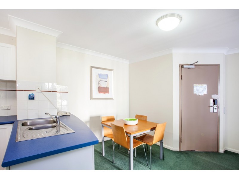 221-223/99 Griffith St, Coolangatta QLD 4225