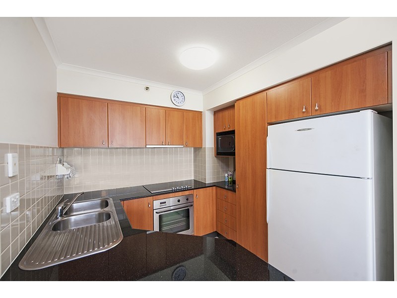 802/88 Marine Pde, Coolangatta QLD 4225