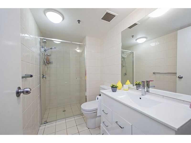 802/88 Marine Pde, Coolangatta QLD 4225