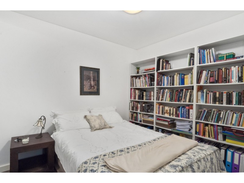 G02/2 Creek Street, Coolangatta QLD 4225