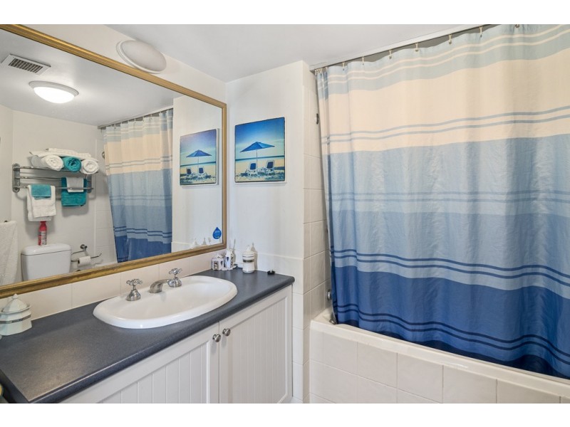 461/99 Griffith Street, Coolangatta QLD 4225