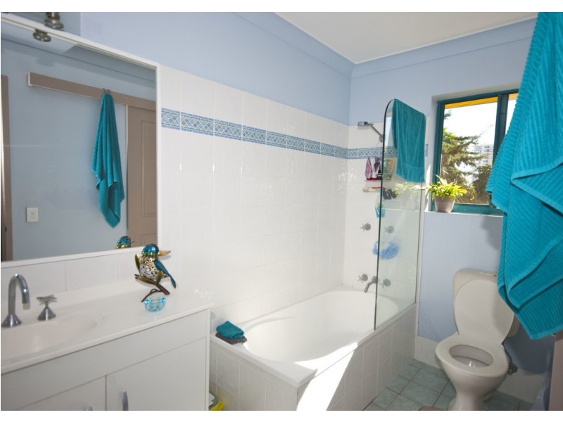 20/27 Dutton Street, Coolangatta QLD 4225