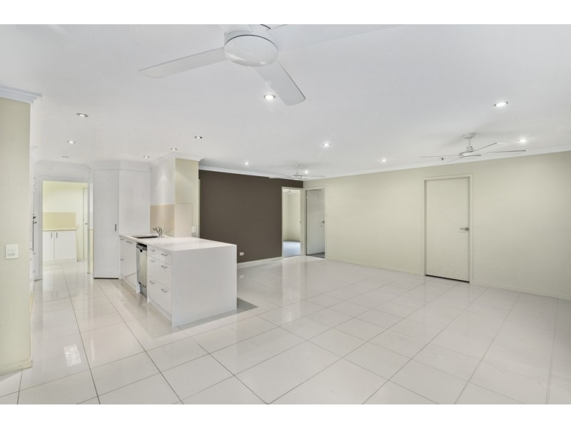35 Firewheel Way, Banora Point NSW 2486