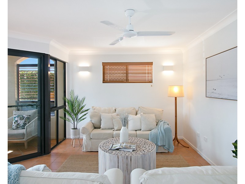 2/2 Gibson St, Bilinga QLD 4225