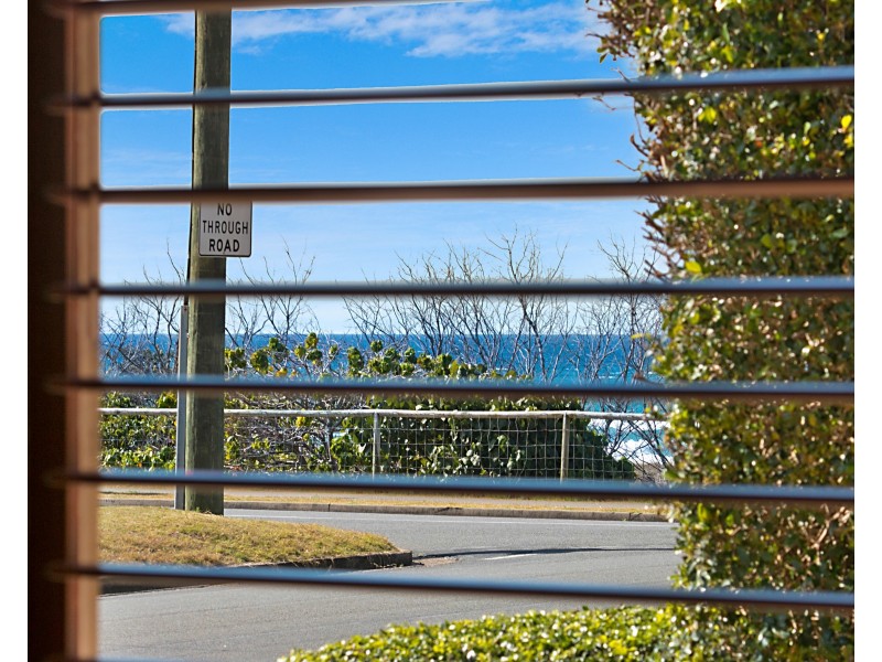 2/2 Gibson St, Bilinga QLD 4225