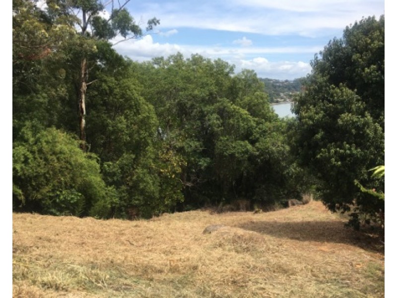 6 Lakeview Parade, Tweed Heads South NSW 2486