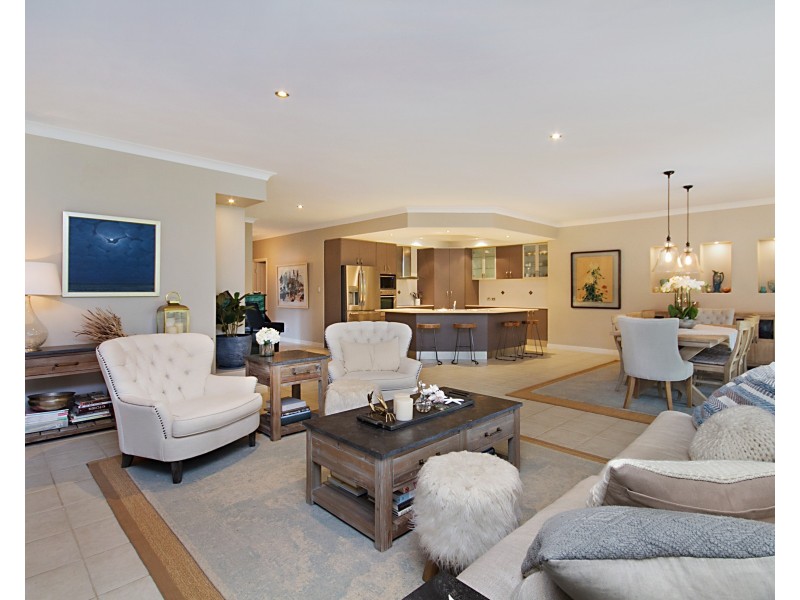 26 Buncrana Terrace, Banora Point NSW 2486
