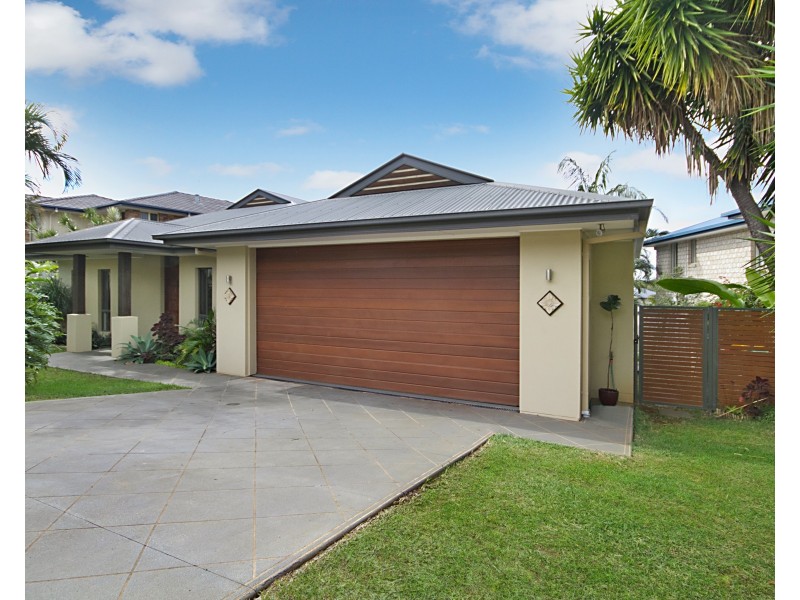 26 Buncrana Terrace, Banora Point NSW 2486