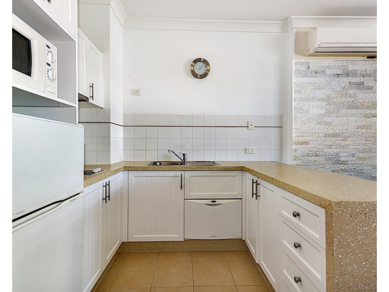 430/99 Griffith, Coolangatta QLD 4225