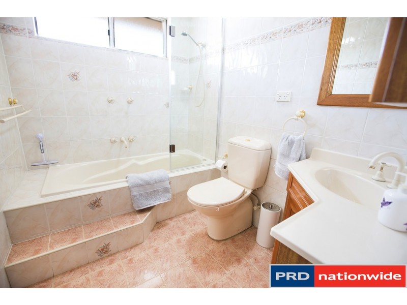 27 Manning  Street, Kingswood NSW 2747