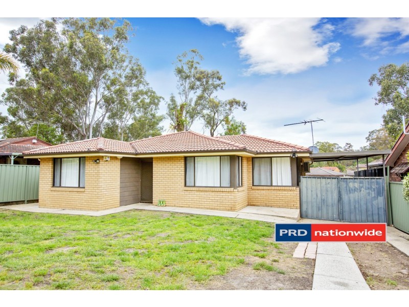 38 Seaton Road, Cranebrook NSW 2749