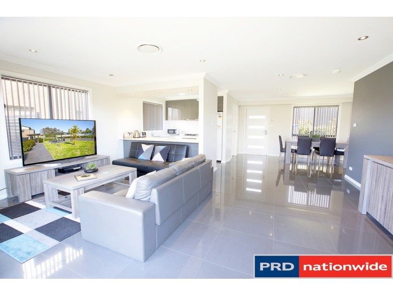 11/400 Glenmore Parkway, Glenmore Park NSW 2745