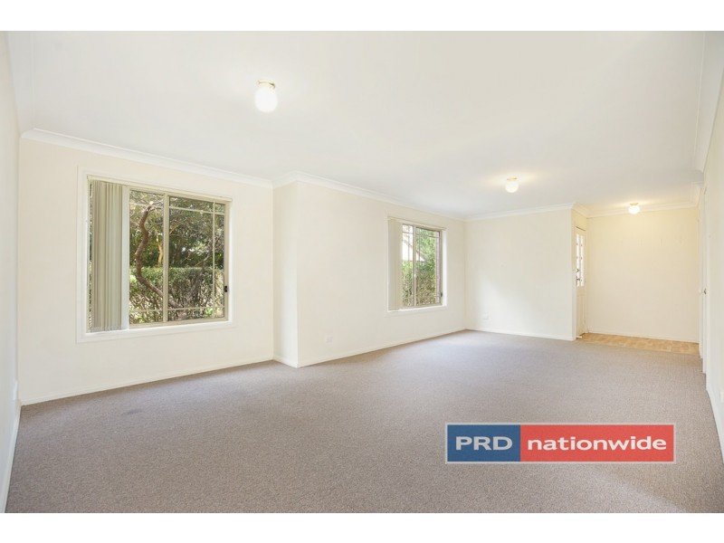 2/42 Bringelly Road, Kingswood NSW 2747