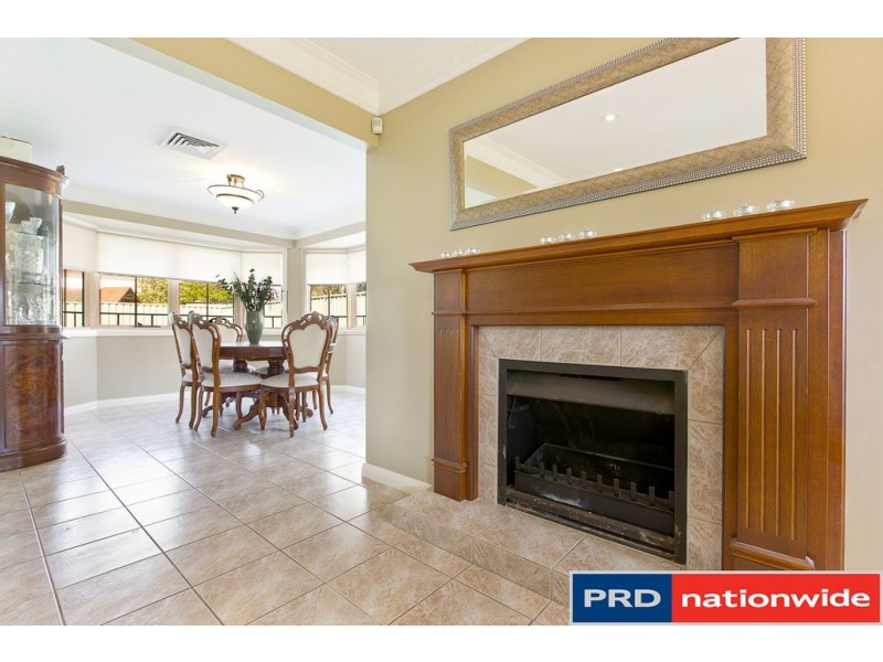 11 Giles Close, Glenmore Park NSW 2745
