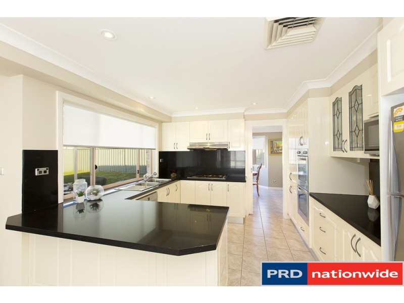 11 Giles Close, Glenmore Park NSW 2745