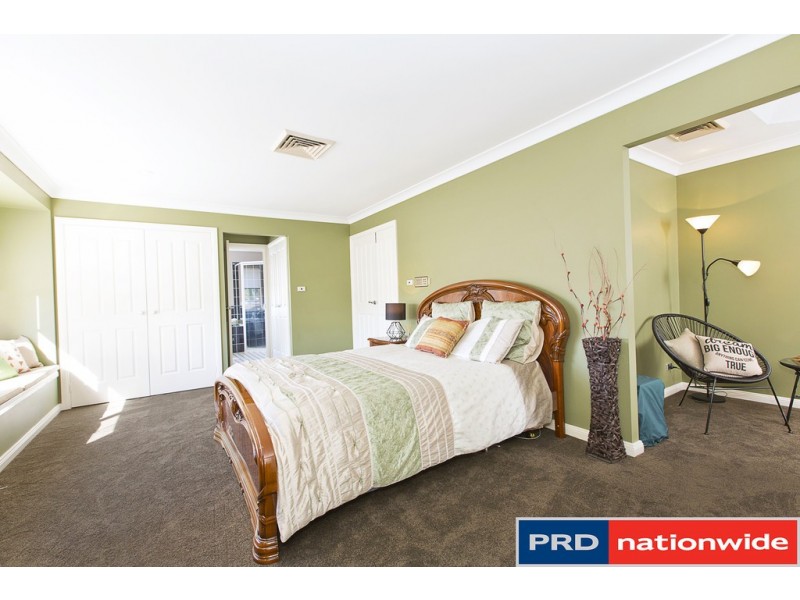 11 Giles Close, Glenmore Park NSW 2745