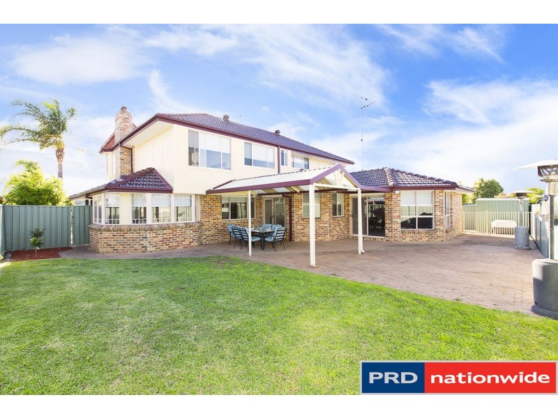 11 Giles Close, Glenmore Park NSW 2745
