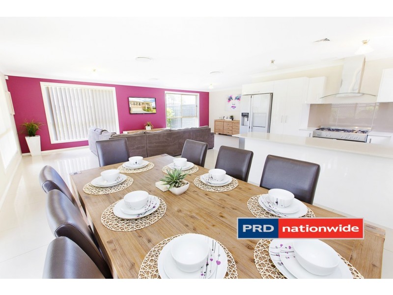 24 Bradley Street, Ropes Crossing NSW 2760