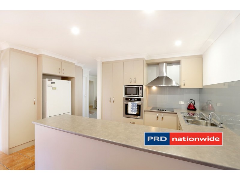 2/72 Pembroke Street, Cambridge Park NSW 2747