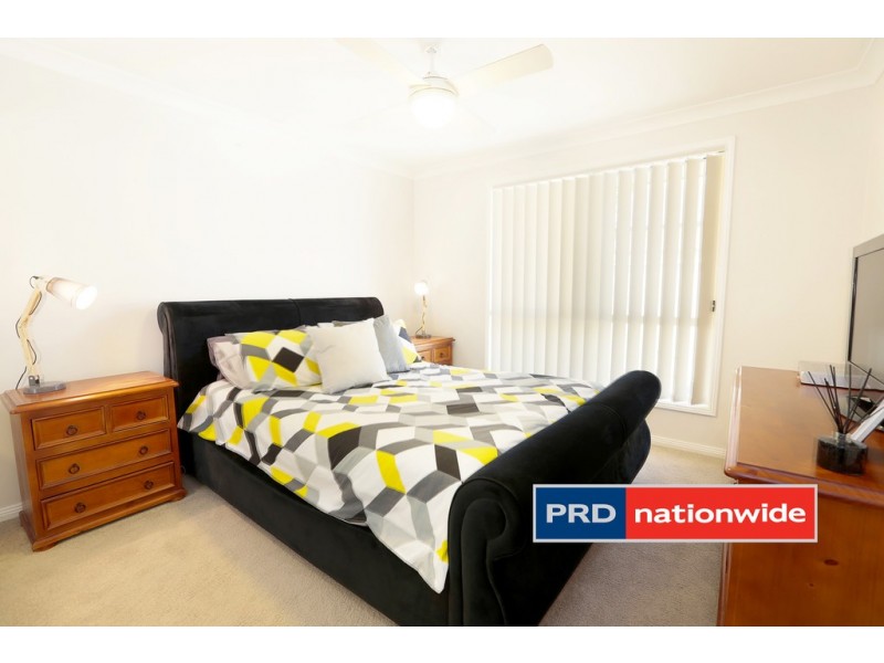 2/72 Pembroke Street, Cambridge Park NSW 2747