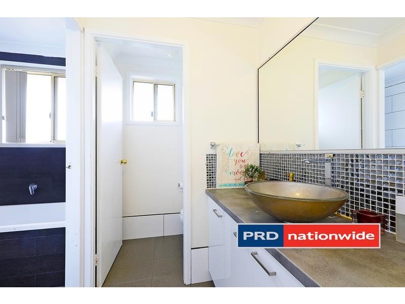 2/19 Tharkinna Close, Cranebrook NSW 2749