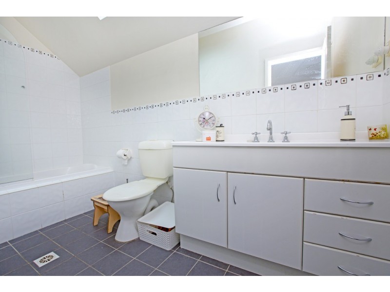 2/63 College Street, Cambridge Park NSW 2747