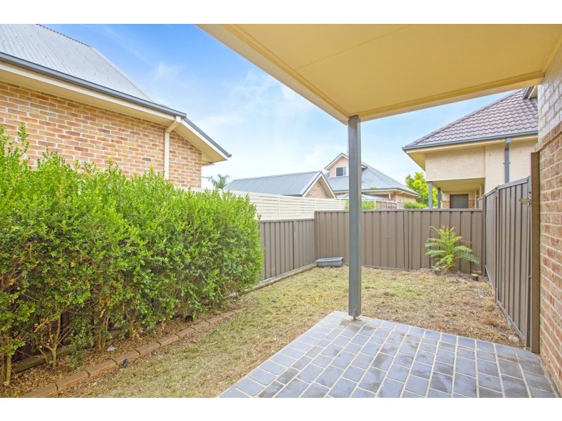 2/63 College Street, Cambridge Park NSW 2747