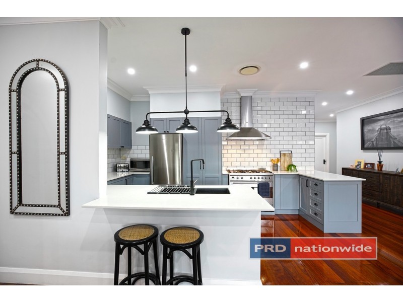 32 Ladbury Avenue, Penrith NSW 2750